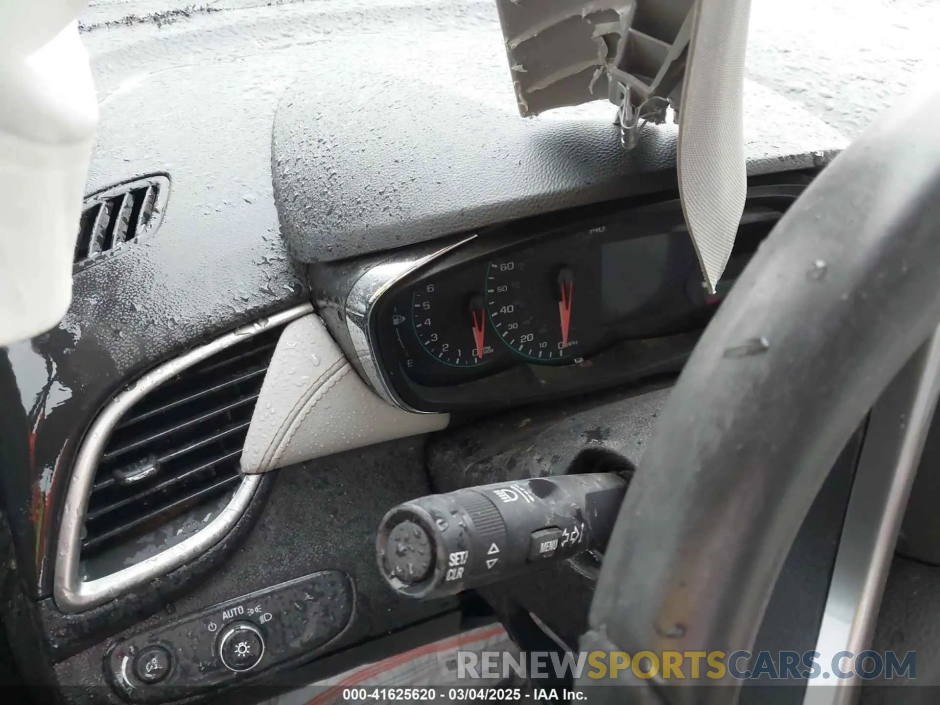 7 Photograph of a damaged car 3GNCJLSB4LL329096 CHEVROLET TRAX 2020