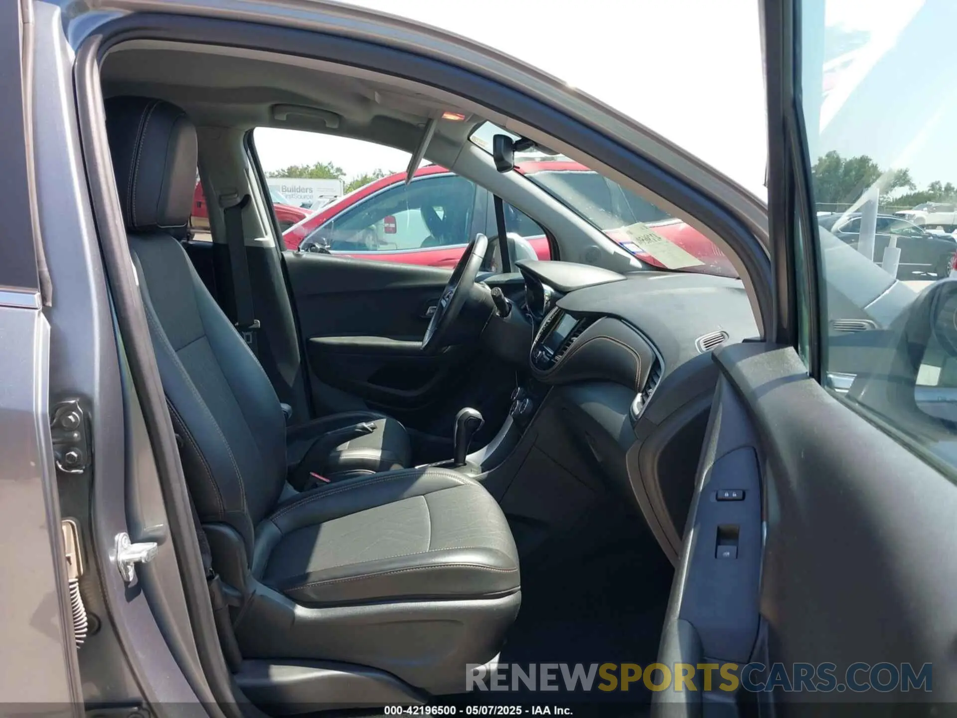 5 Photograph of a damaged car 3GNCJLSB4LL336176 CHEVROLET TRAX 2020