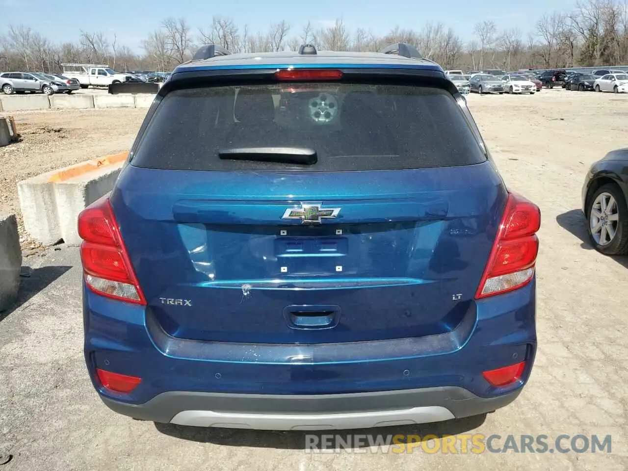 6 Photograph of a damaged car 3GNCJLSB5LL233042 CHEVROLET TRAX 2020