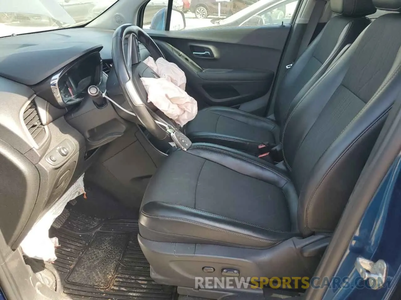 7 Photograph of a damaged car 3GNCJLSB5LL233042 CHEVROLET TRAX 2020