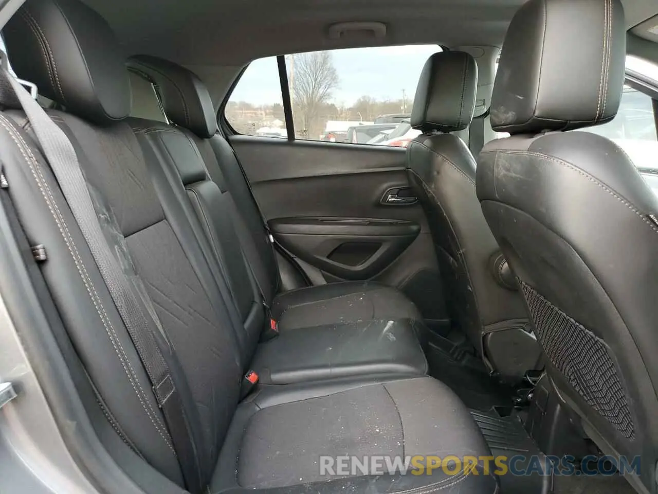 11 Photograph of a damaged car 3GNCJLSB5LL275923 CHEVROLET TRAX 2020