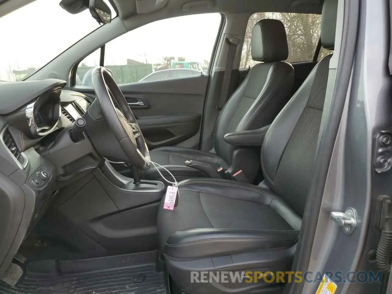 7 Photograph of a damaged car 3GNCJLSB5LL275923 CHEVROLET TRAX 2020