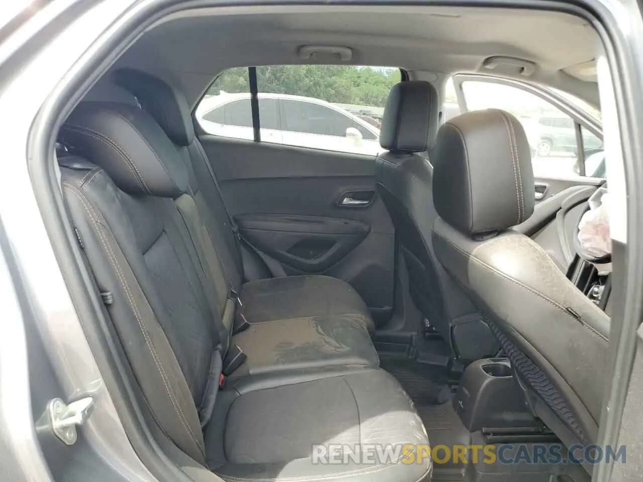 11 Photograph of a damaged car 3GNCJLSB5LL290633 CHEVROLET TRAX 2020