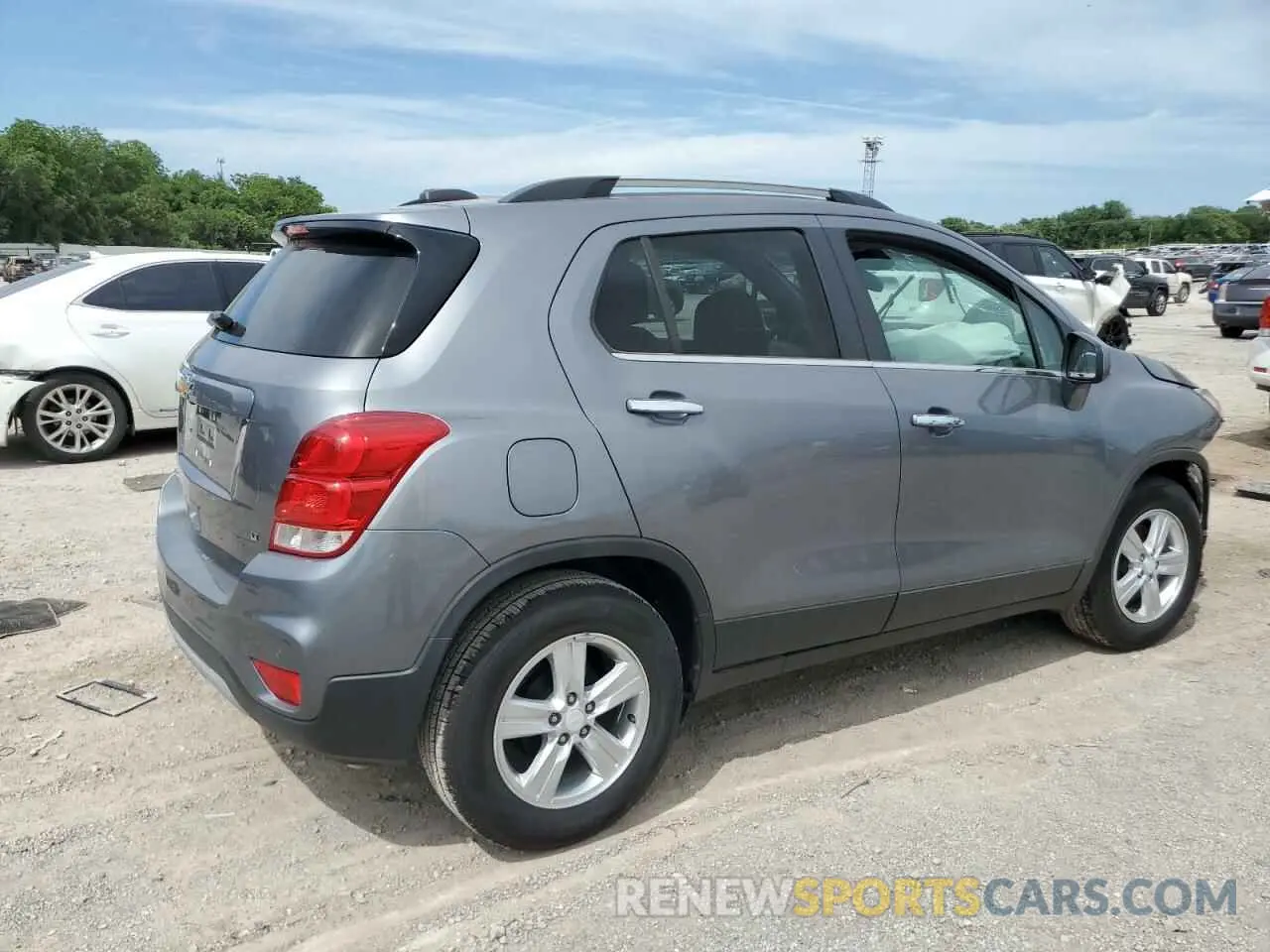 3 Photograph of a damaged car 3GNCJLSB5LL290633 CHEVROLET TRAX 2020