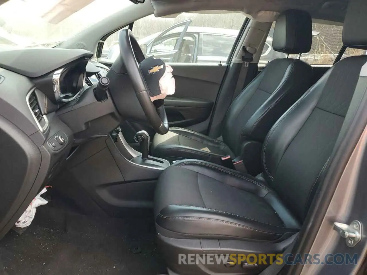 7 Photograph of a damaged car 3GNCJLSB5LL301081 CHEVROLET TRAX 2020