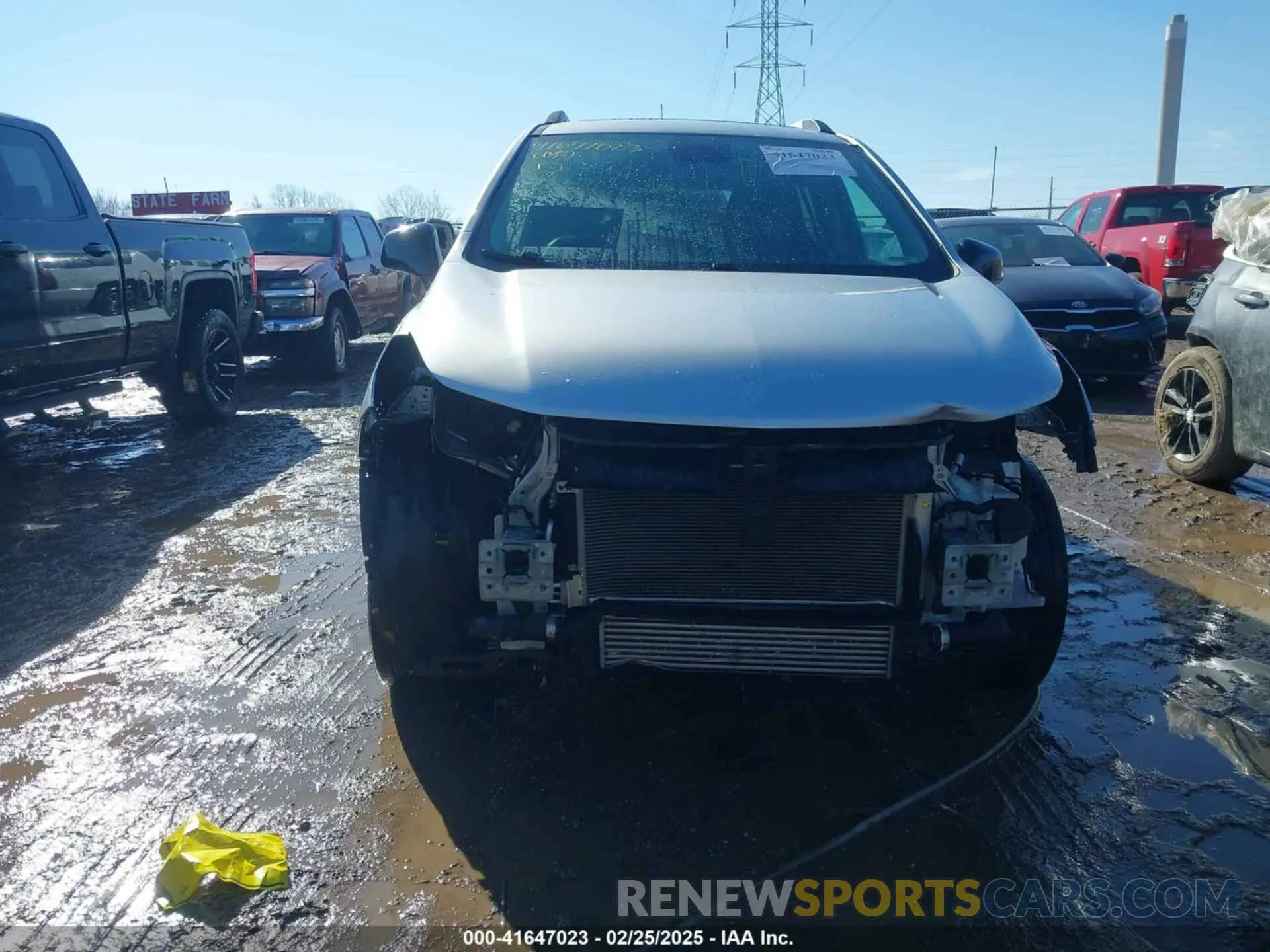 13 Photograph of a damaged car 3GNCJLSB5LL320665 CHEVROLET TRAX 2020