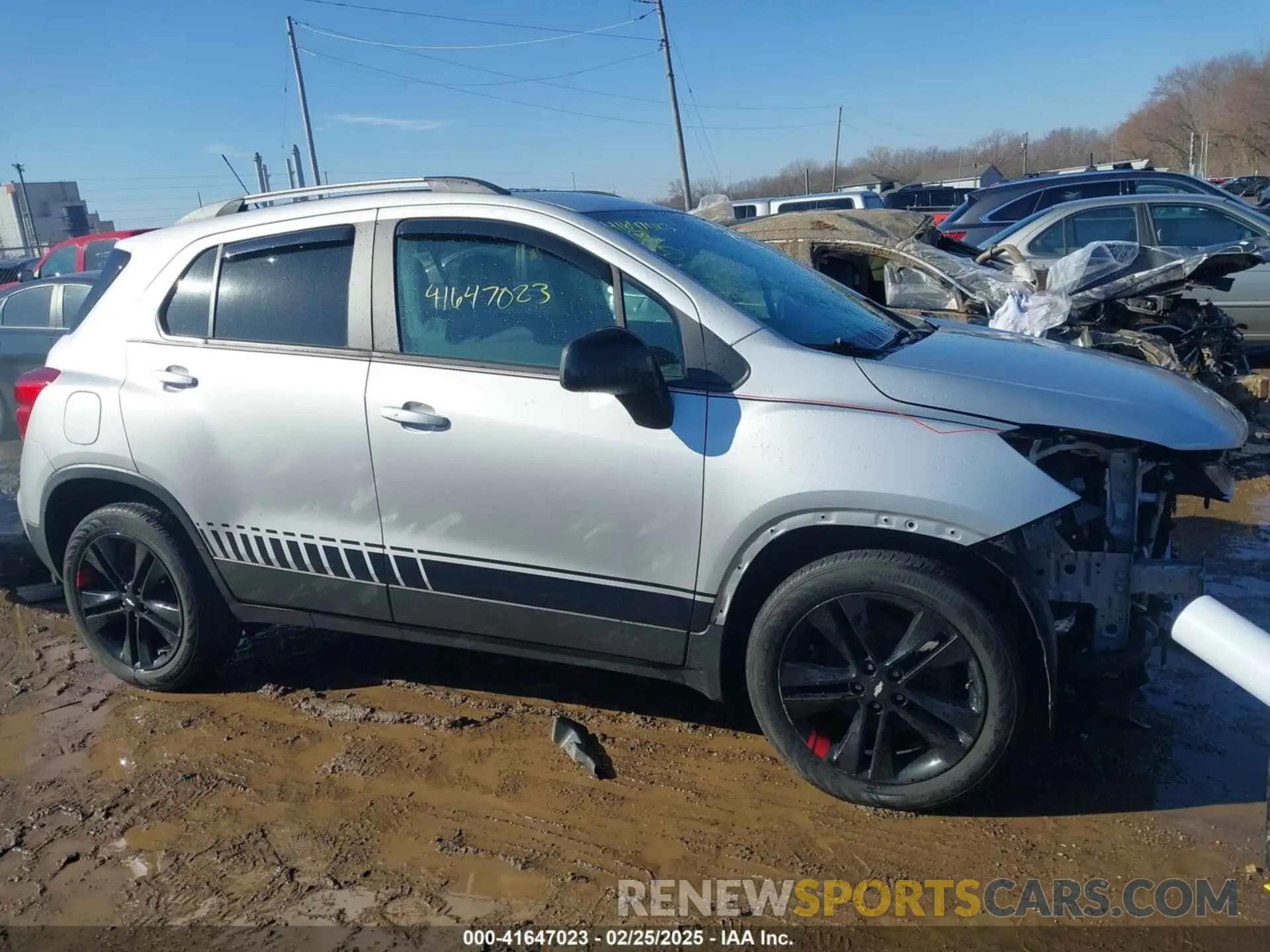 14 Photograph of a damaged car 3GNCJLSB5LL320665 CHEVROLET TRAX 2020