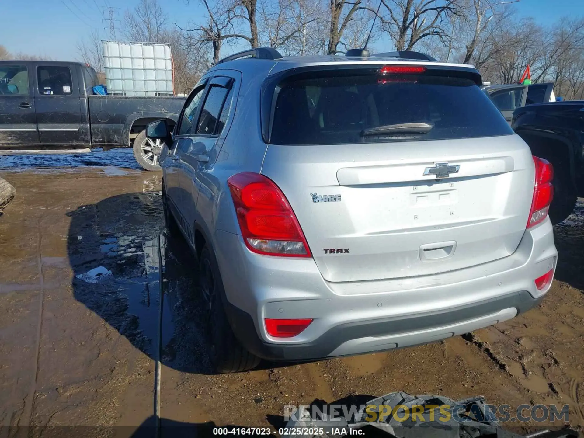 3 Photograph of a damaged car 3GNCJLSB5LL320665 CHEVROLET TRAX 2020