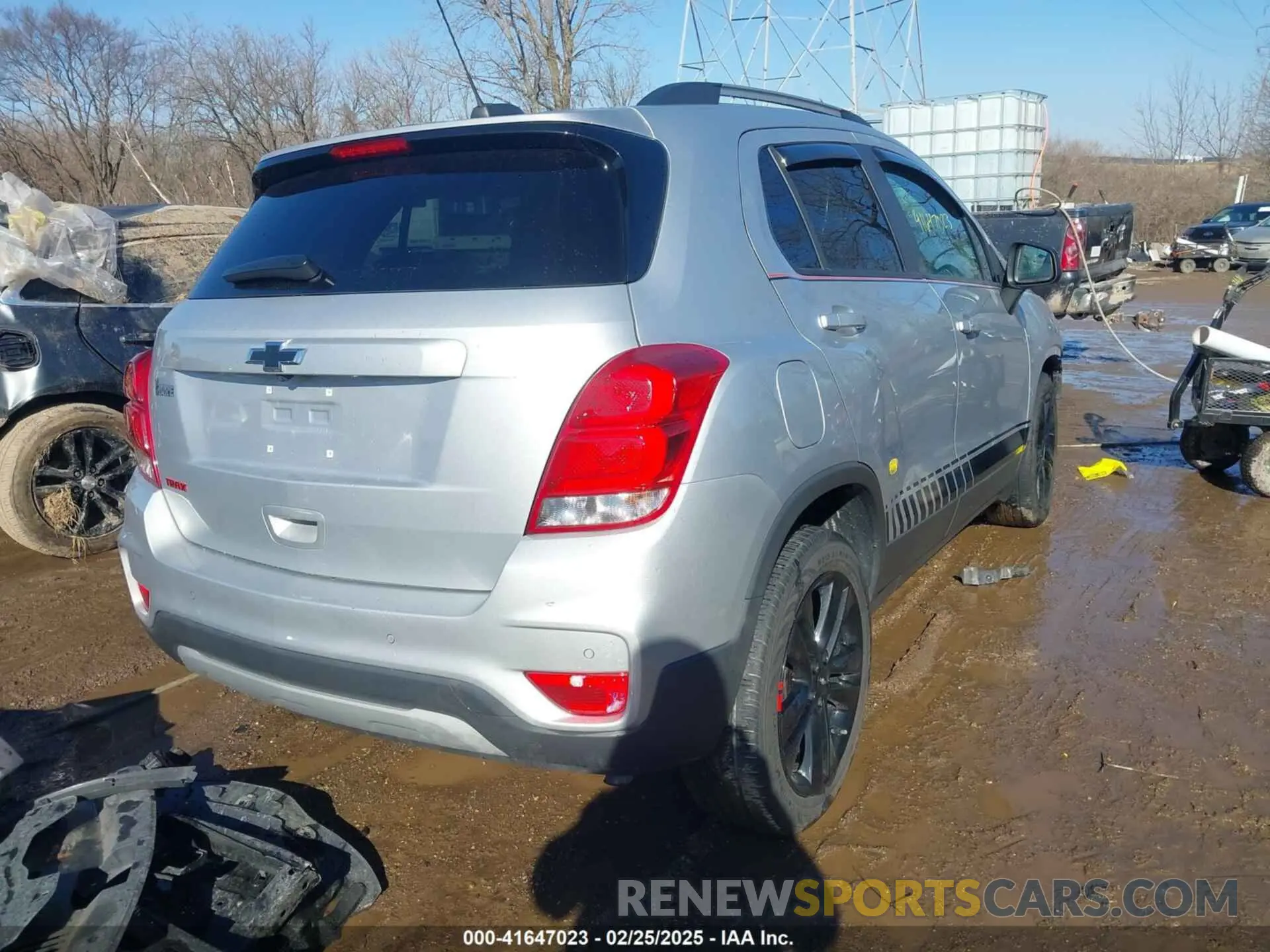 4 Photograph of a damaged car 3GNCJLSB5LL320665 CHEVROLET TRAX 2020