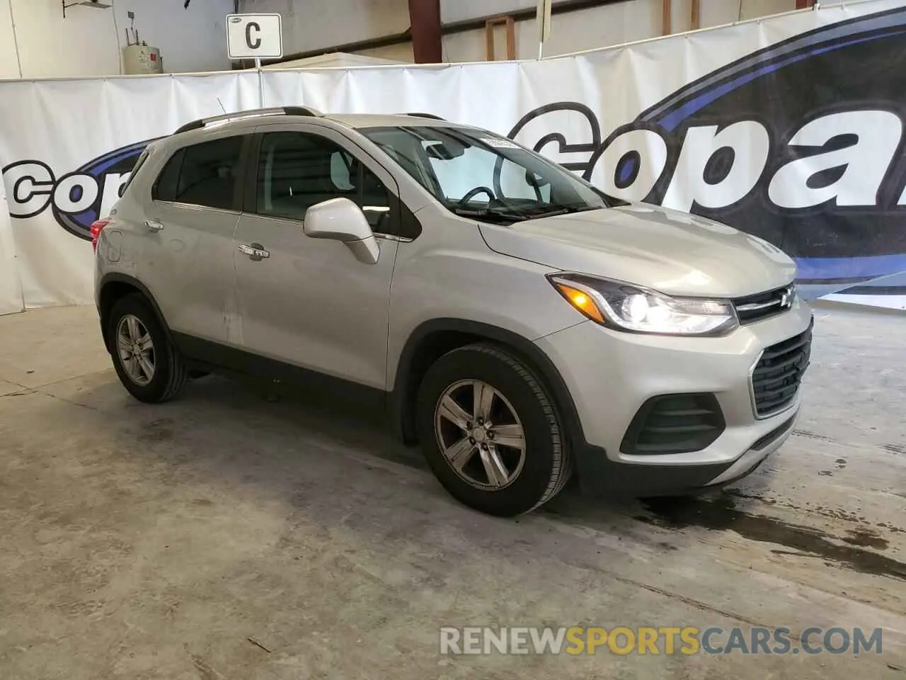 4 Photograph of a damaged car 3GNCJLSB5LL325588 CHEVROLET TRAX 2020