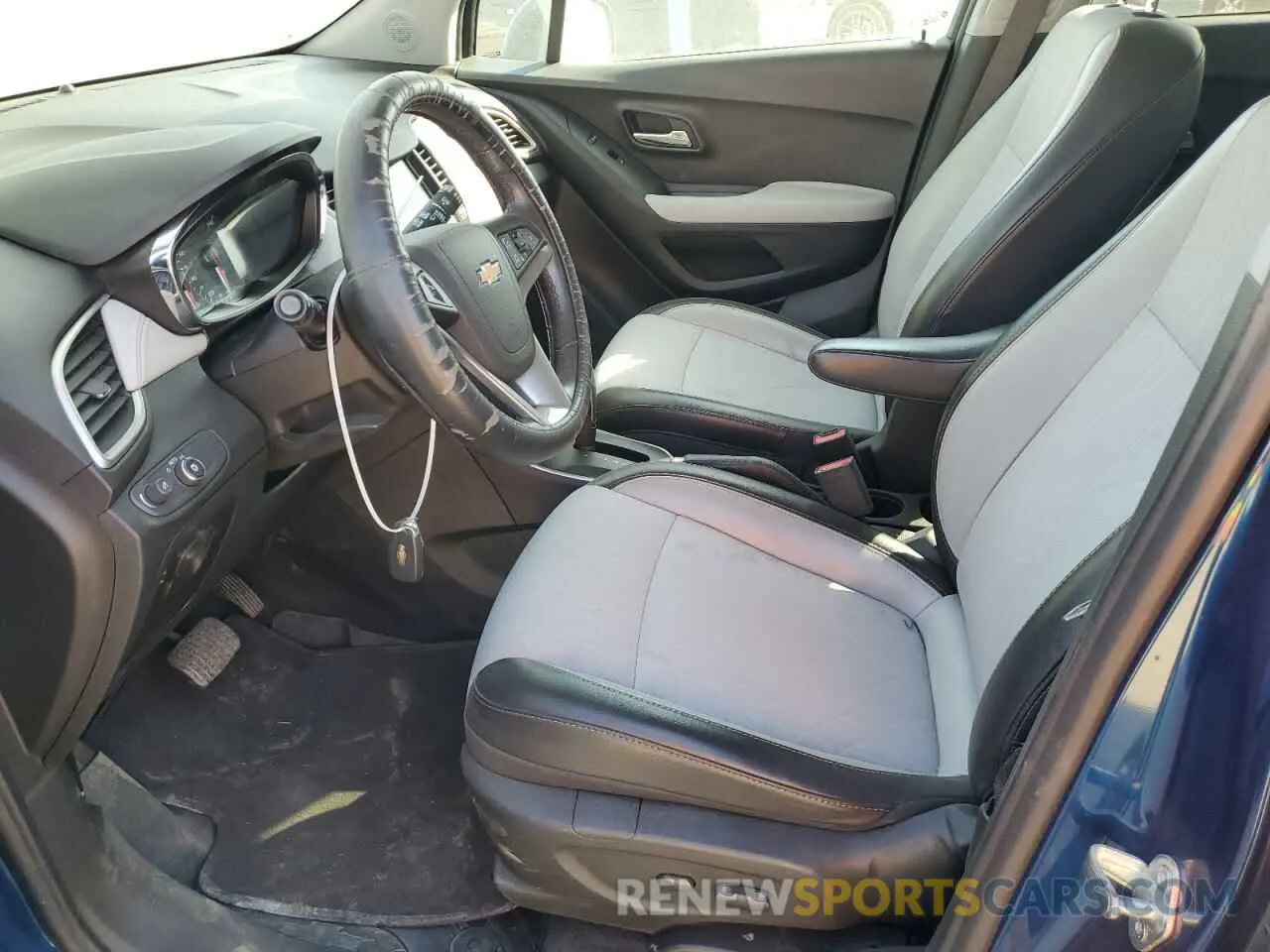 7 Photograph of a damaged car 3GNCJLSB6LL112391 CHEVROLET TRAX 2020