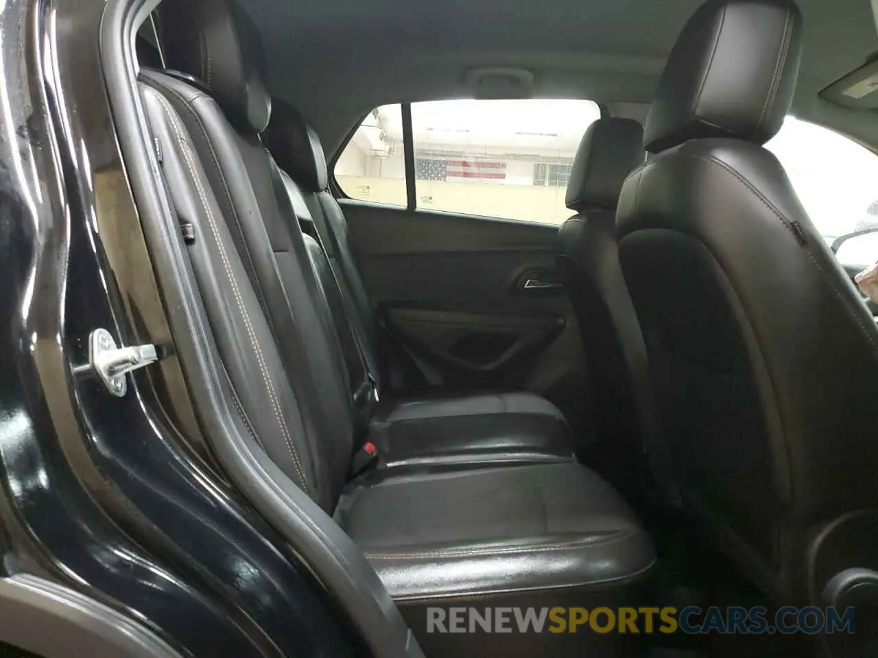 10 Photograph of a damaged car 3GNCJLSB6LL176883 CHEVROLET TRAX 2020