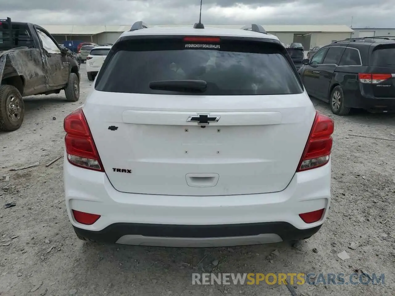 6 Photograph of a damaged car 3GNCJLSB6LL191786 CHEVROLET TRAX 2020