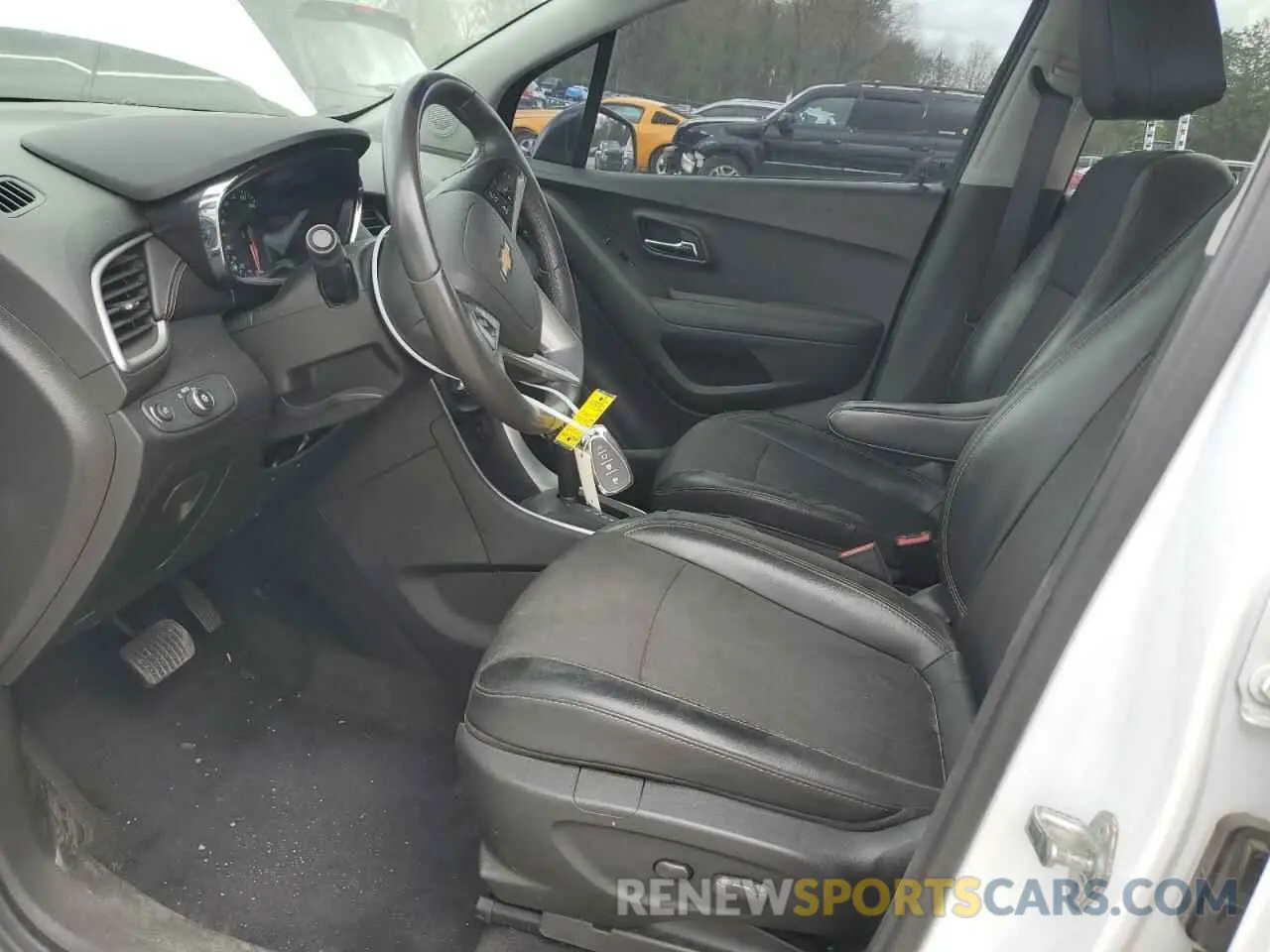 7 Photograph of a damaged car 3GNCJLSB6LL191786 CHEVROLET TRAX 2020