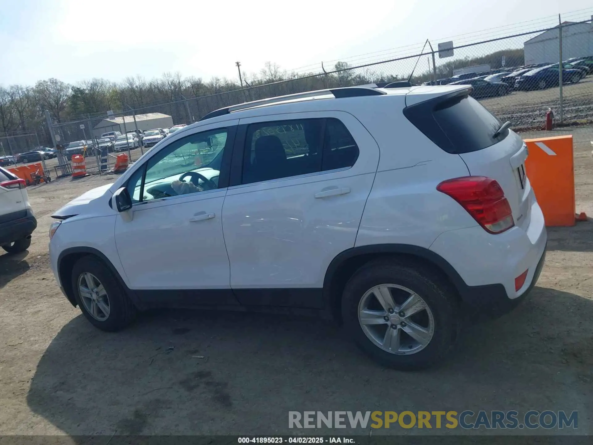 14 Photograph of a damaged car 3GNCJLSB6LL329696 CHEVROLET TRAX 2020