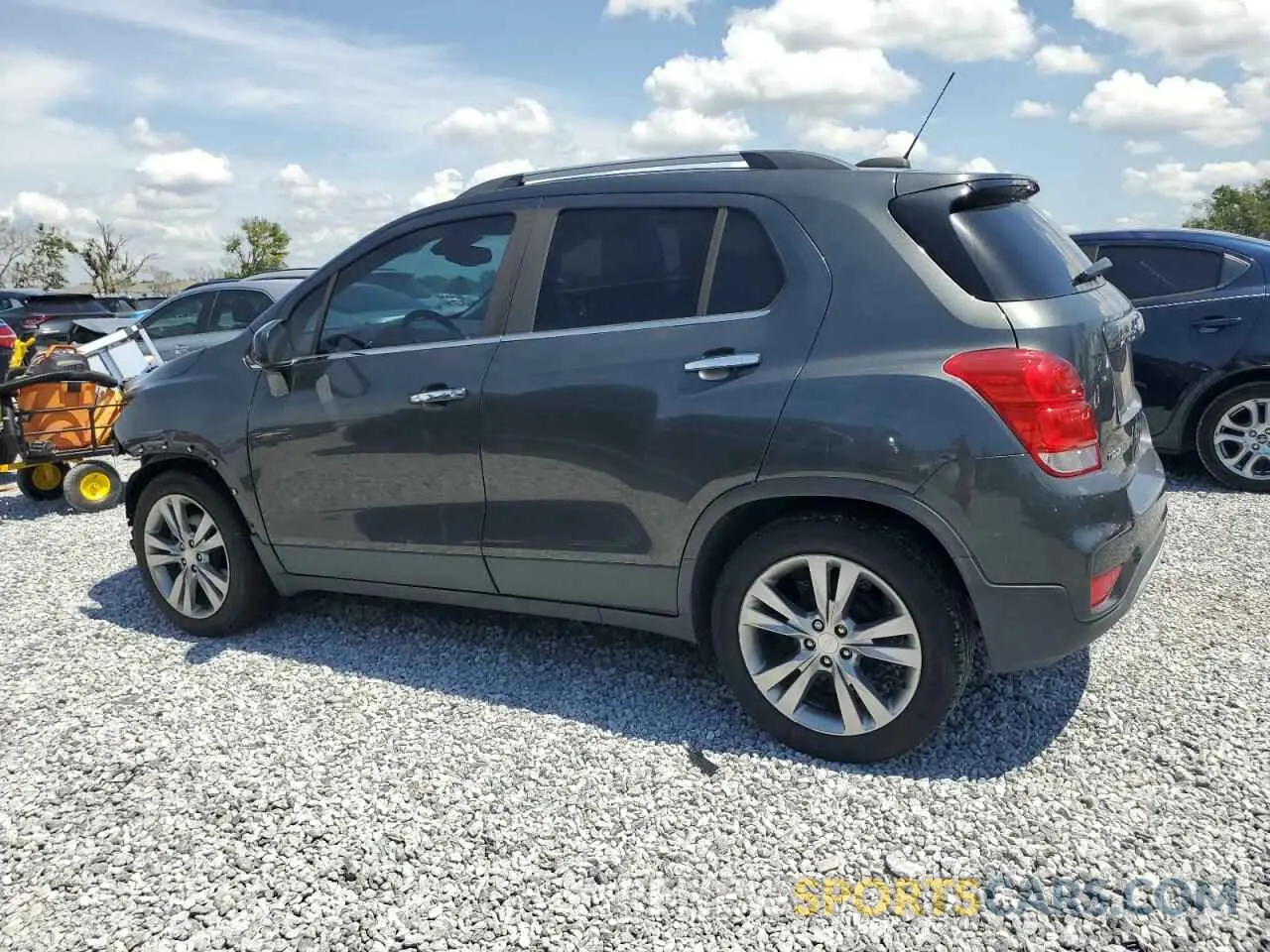 2 Photograph of a damaged car 3GNCJLSB7LL132455 CHEVROLET TRAX 2020