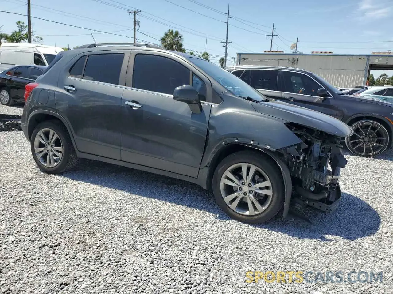 4 Photograph of a damaged car 3GNCJLSB7LL132455 CHEVROLET TRAX 2020