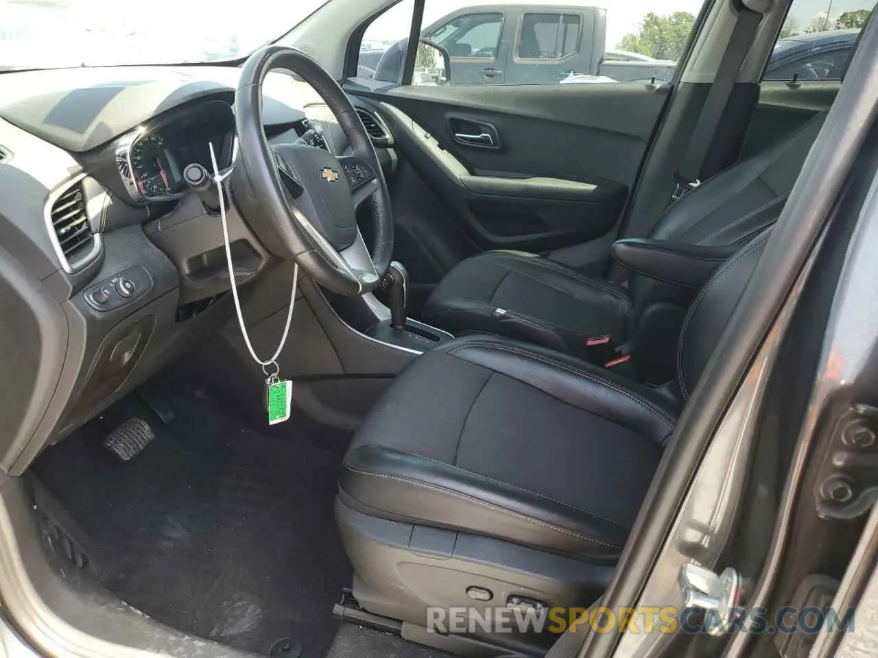 7 Photograph of a damaged car 3GNCJLSB7LL132455 CHEVROLET TRAX 2020