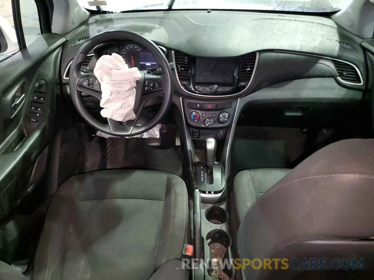 8 Photograph of a damaged car 3GNCJLSB7LL207090 CHEVROLET TRAX 2020
