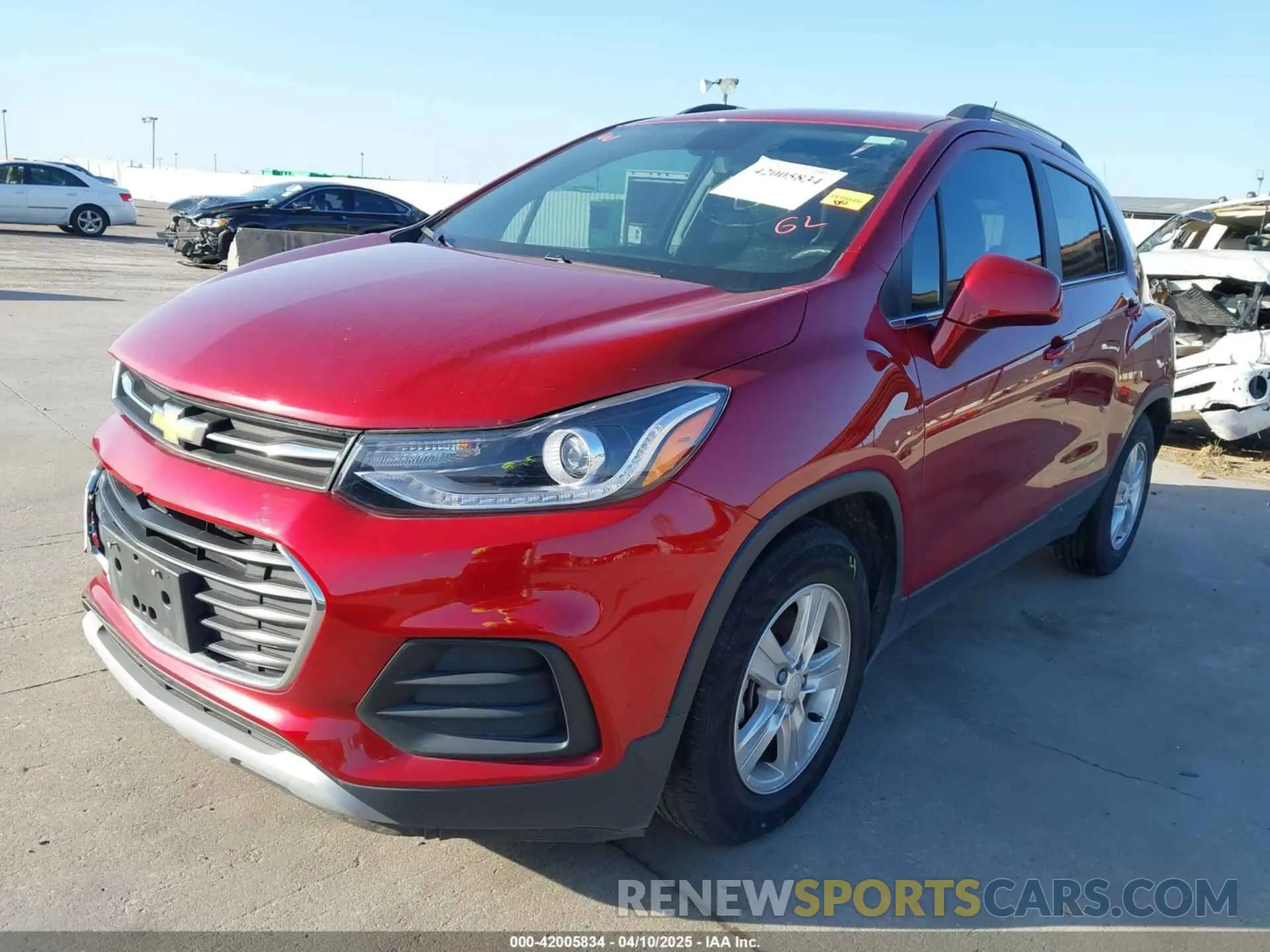 2 Photograph of a damaged car 3GNCJLSB7LL229882 CHEVROLET TRAX 2020