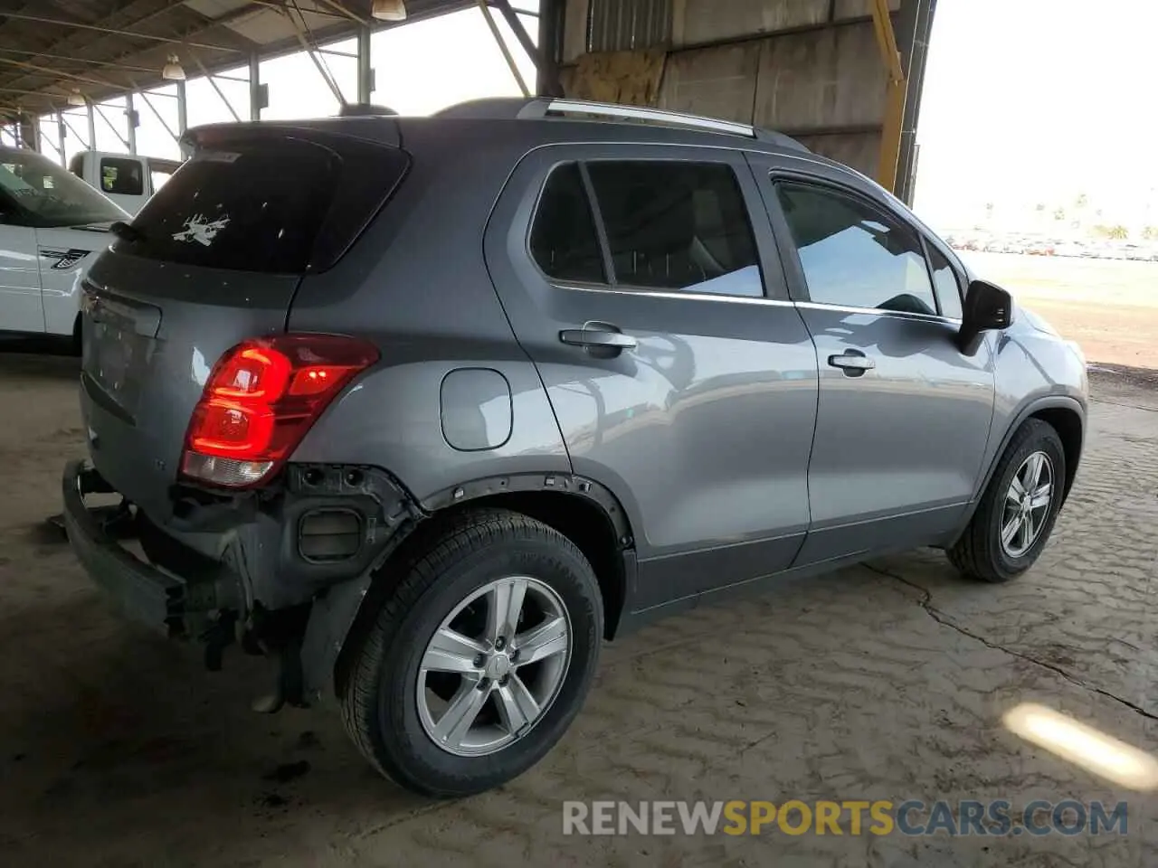 3 Photograph of a damaged car 3GNCJLSB7LL252711 CHEVROLET TRAX 2020