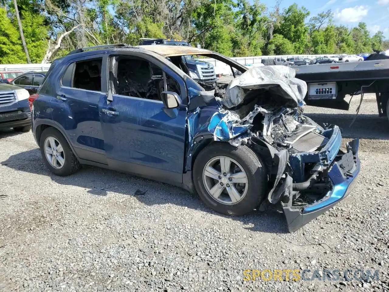 4 Photograph of a damaged car 3GNCJLSB7LL319128 CHEVROLET TRAX 2020