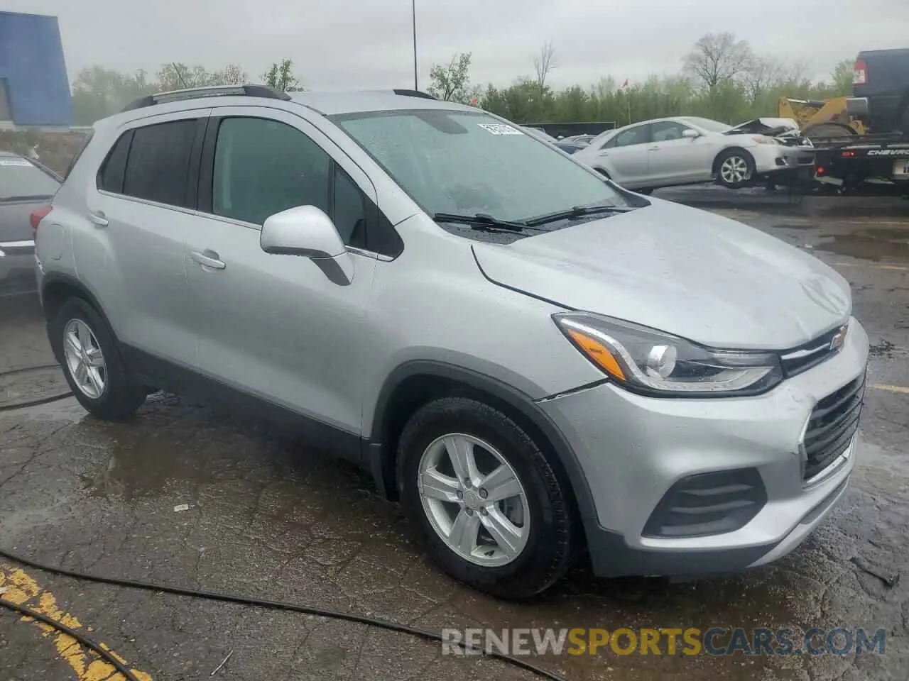 4 Photograph of a damaged car 3GNCJLSB8LL138362 CHEVROLET TRAX 2020