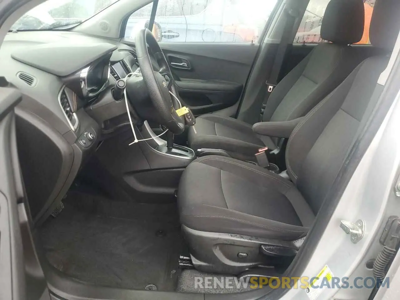 7 Photograph of a damaged car 3GNCJLSB8LL138362 CHEVROLET TRAX 2020
