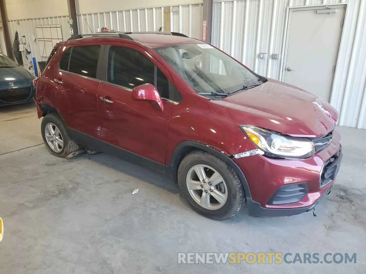 4 Photograph of a damaged car 3GNCJLSB8LL194916 CHEVROLET TRAX 2020