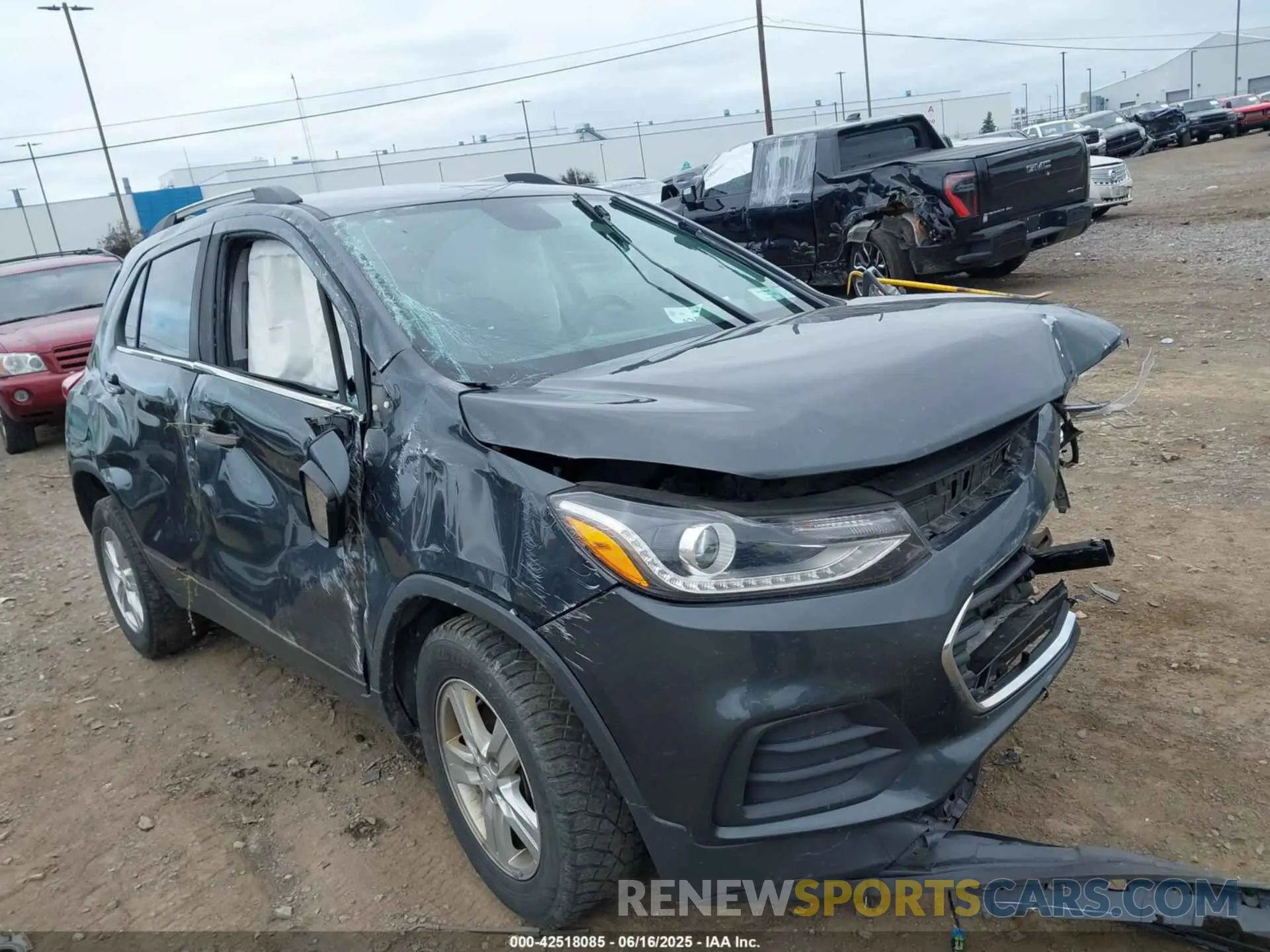 1 Photograph of a damaged car 3GNCJLSB8LL203193 CHEVROLET TRAX 2020