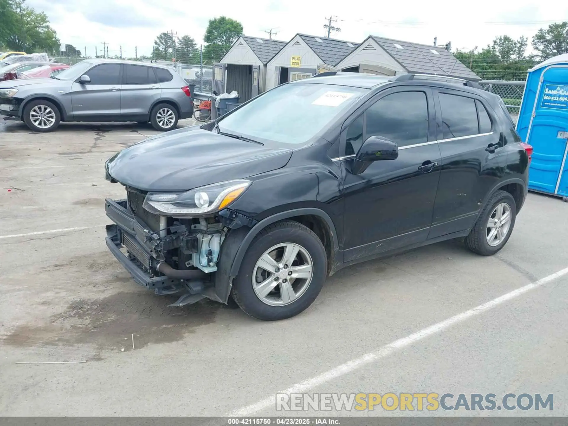 2 Photograph of a damaged car 3GNCJLSB8LL333975 CHEVROLET TRAX 2020