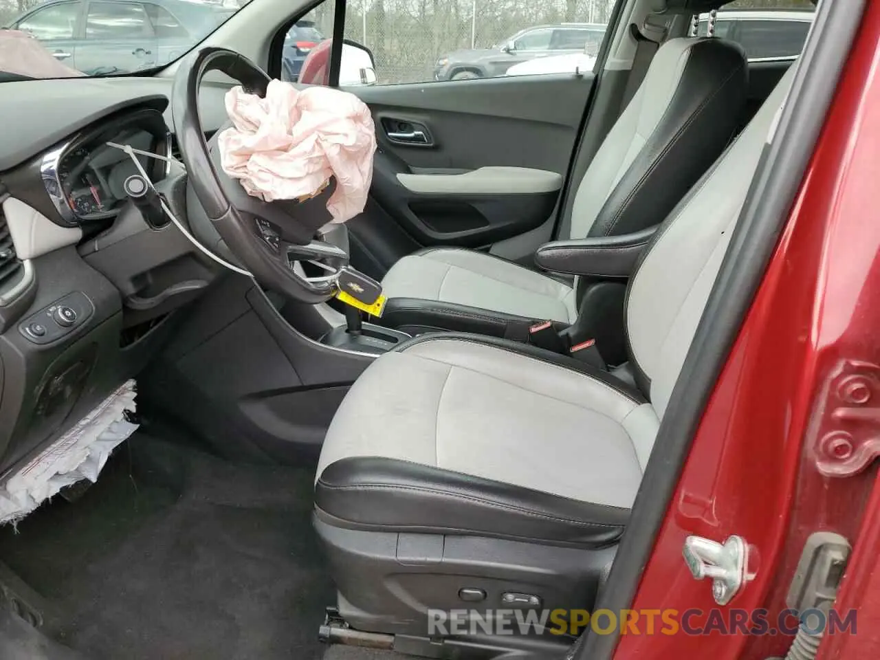 7 Photograph of a damaged car 3GNCJLSB9LL112868 CHEVROLET TRAX 2020