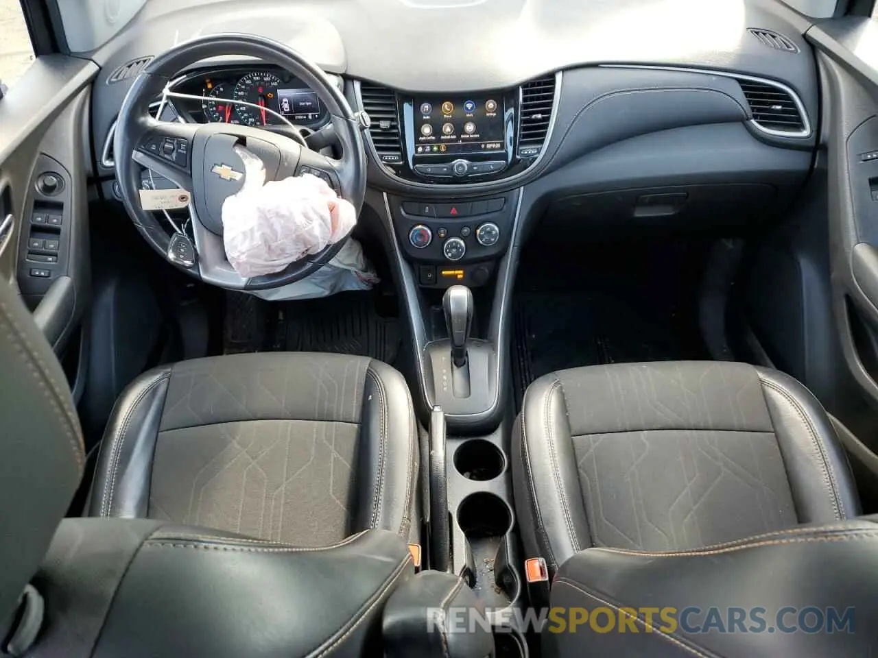 8 Photograph of a damaged car 3GNCJLSB9LL188252 CHEVROLET TRAX 2020
