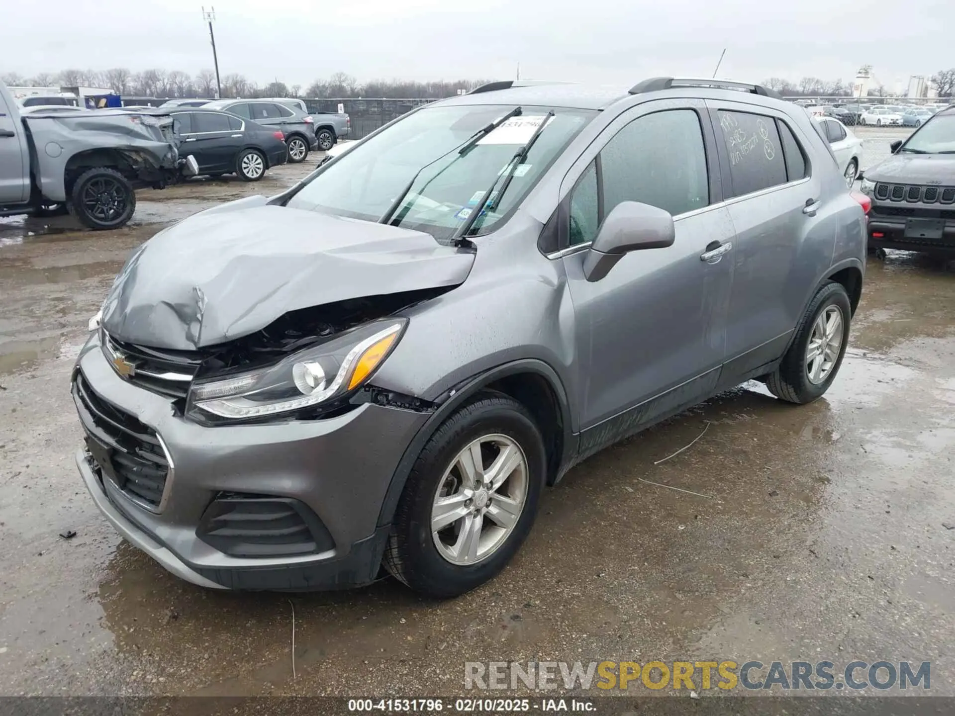 2 Photograph of a damaged car 3GNCJLSBXLL175977 CHEVROLET TRAX 2020