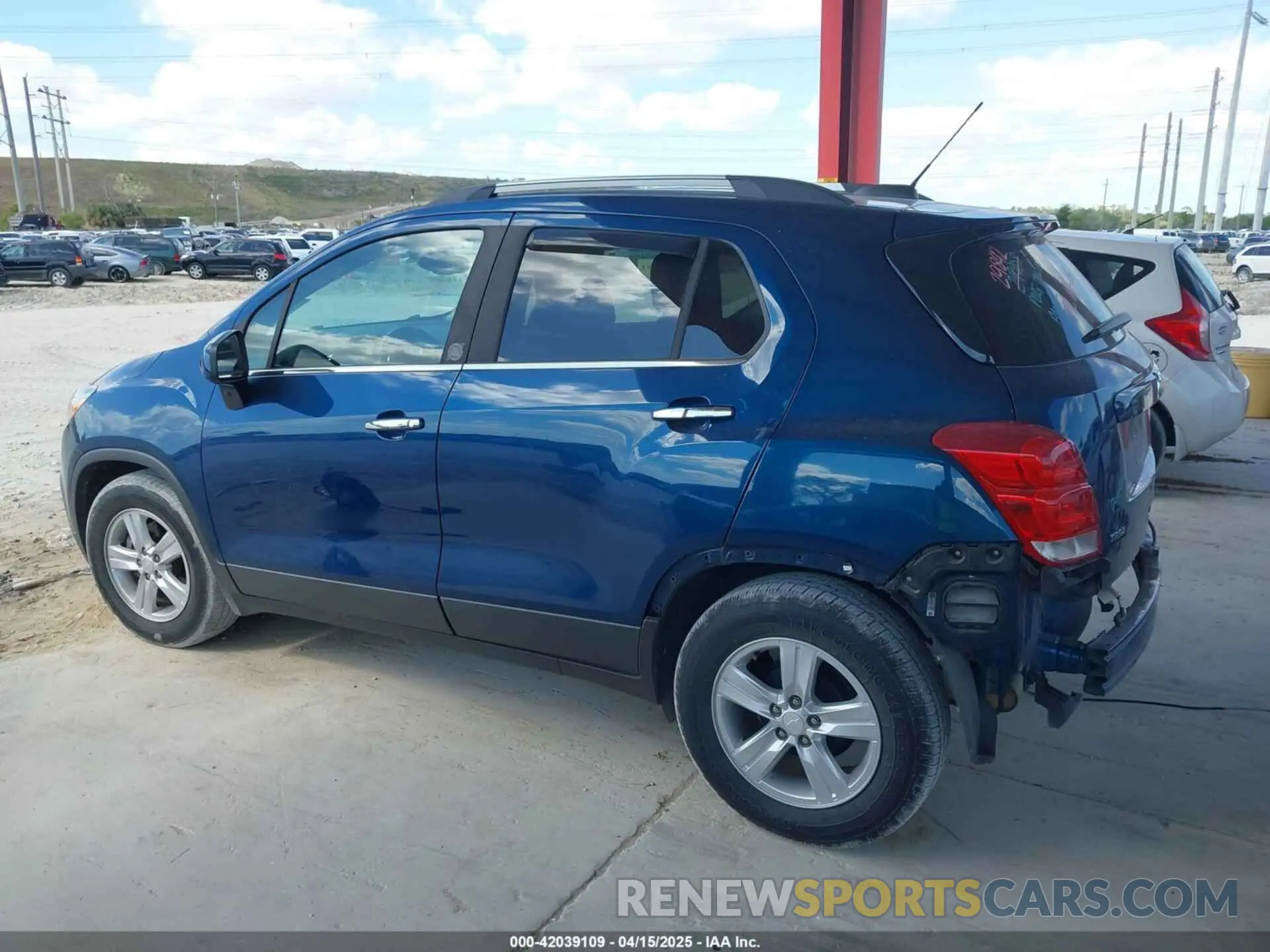 15 Photograph of a damaged car 3GNCJLSBXLL196845 CHEVROLET TRAX 2020