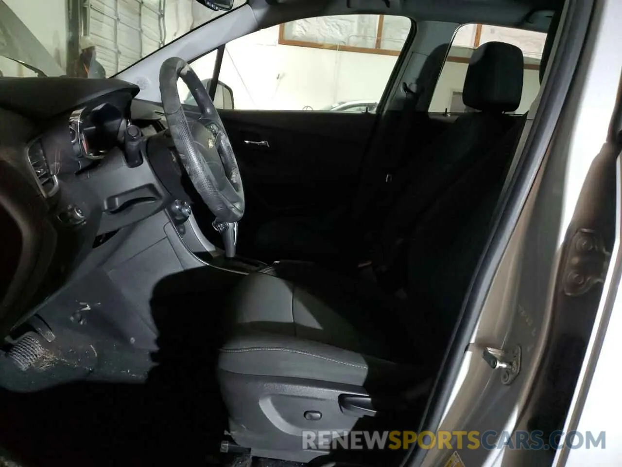7 Photograph of a damaged car 3GNCJLSBXLL261421 CHEVROLET TRAX 2020