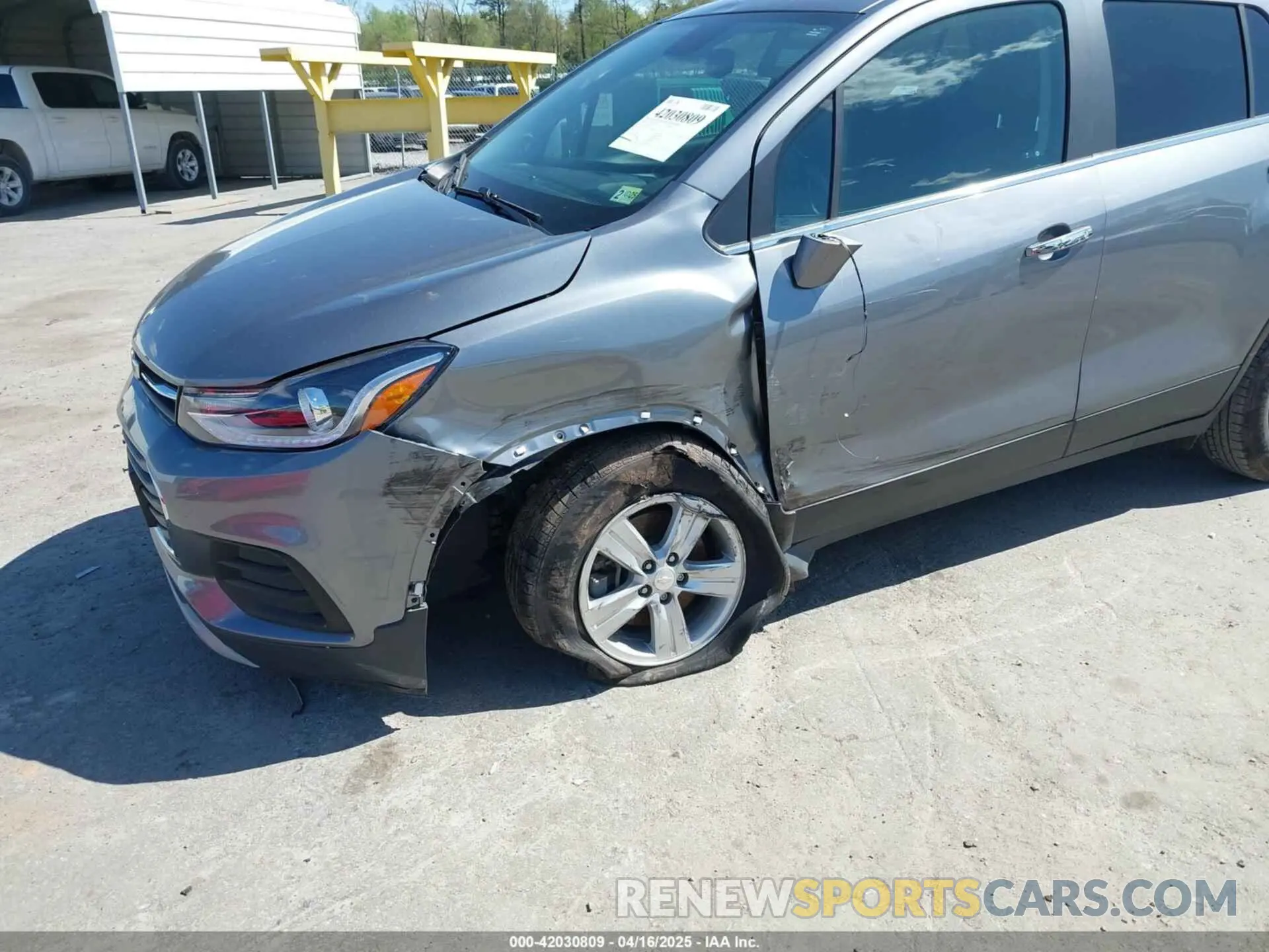 6 Photograph of a damaged car 3GNCJLSBXLL322296 CHEVROLET TRAX 2020