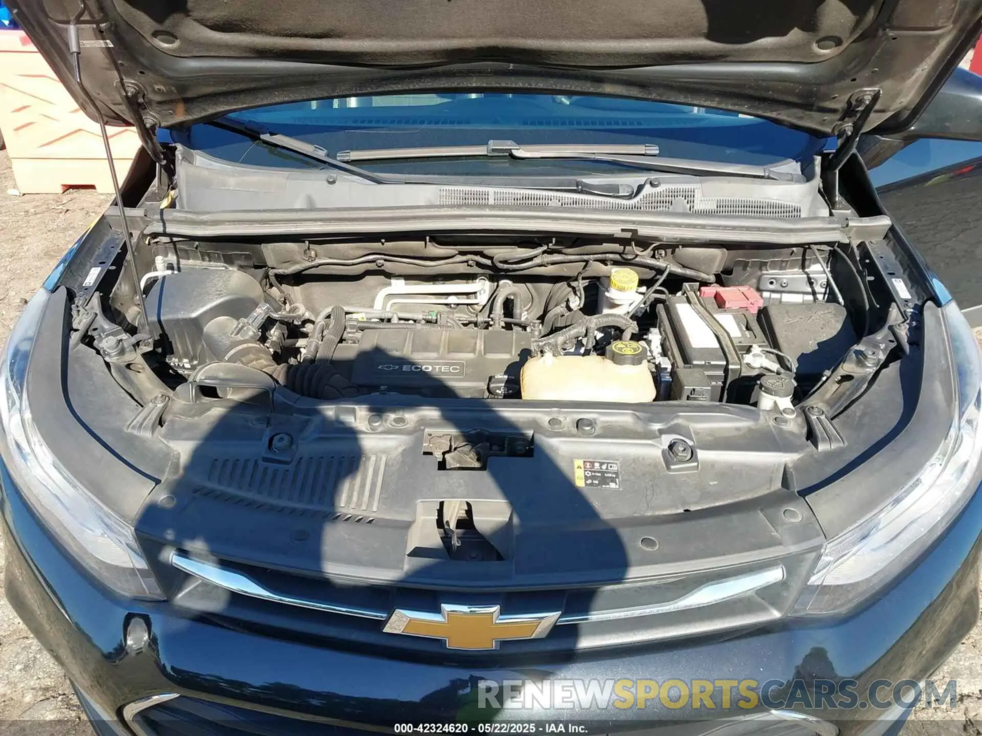 10 Photograph of a damaged car 3GNCJLSBXLL342340 CHEVROLET TRAX 2020