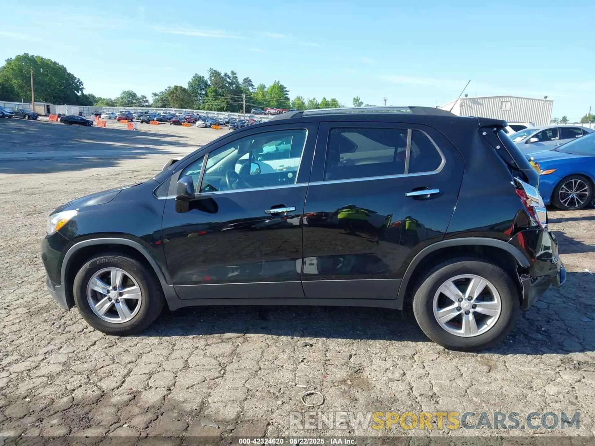 14 Photograph of a damaged car 3GNCJLSBXLL342340 CHEVROLET TRAX 2020