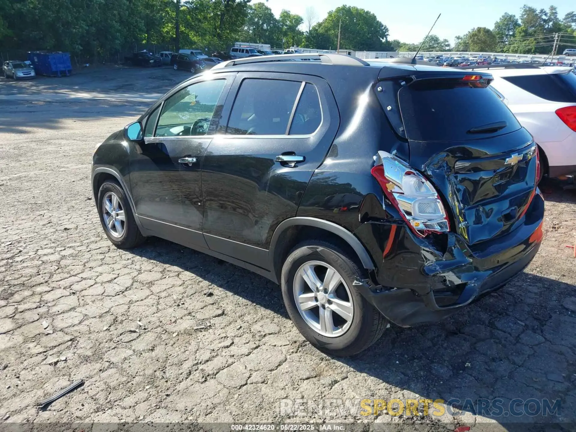 3 Photograph of a damaged car 3GNCJLSBXLL342340 CHEVROLET TRAX 2020