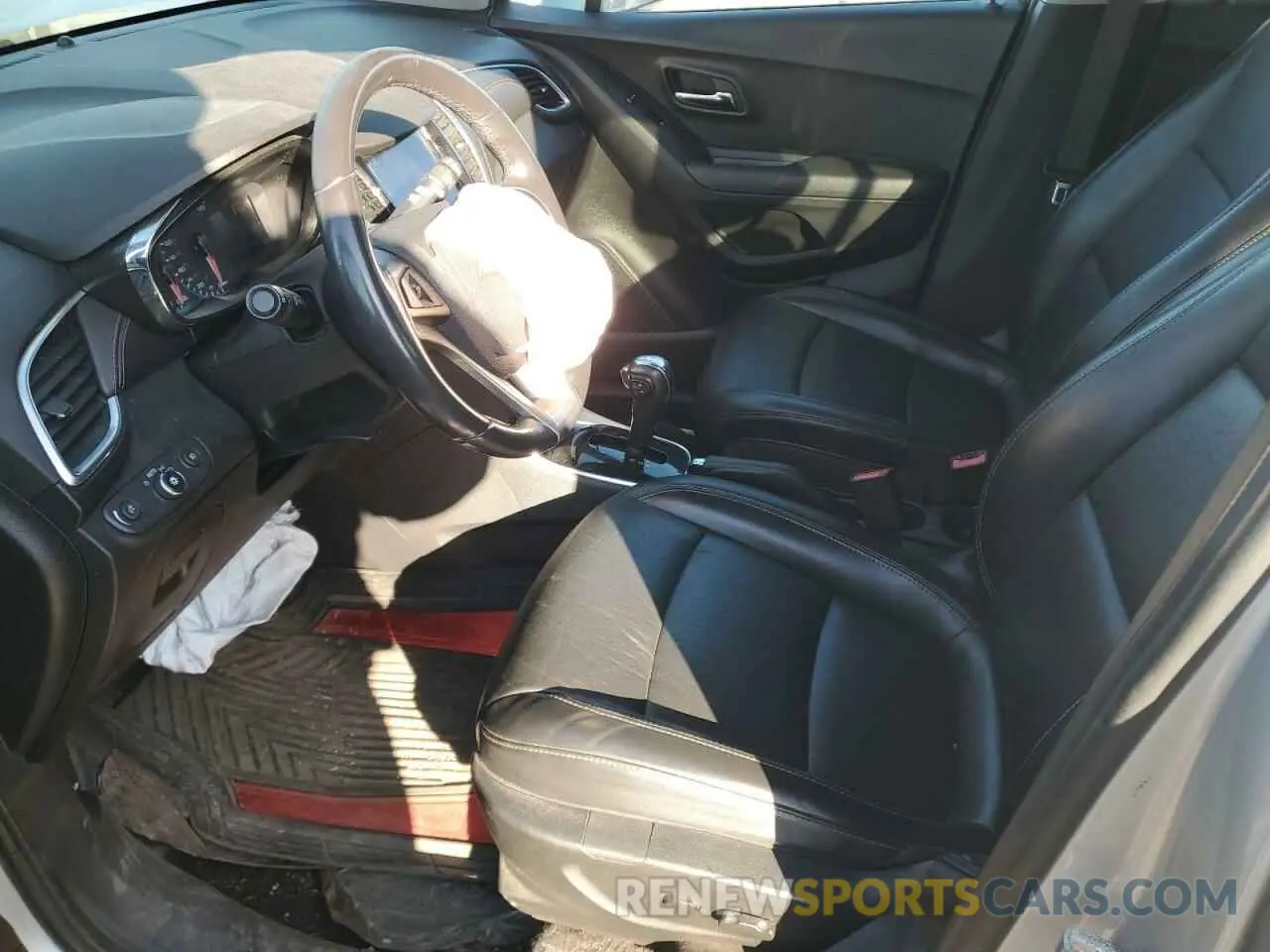 7 Photograph of a damaged car 3GNCJMSB7LL169477 CHEVROLET TRAX 2020
