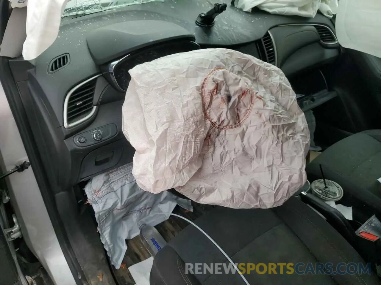8 Photograph of a damaged car 3GNCJNSB0LL203491 CHEVROLET TRAX 2020