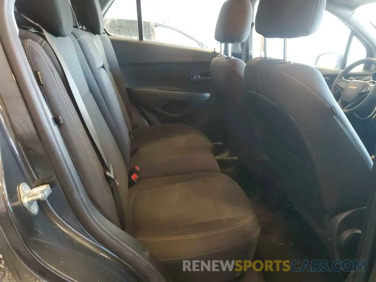 10 Photograph of a damaged car 3GNCJNSB0LL214412 CHEVROLET TRAX 2020