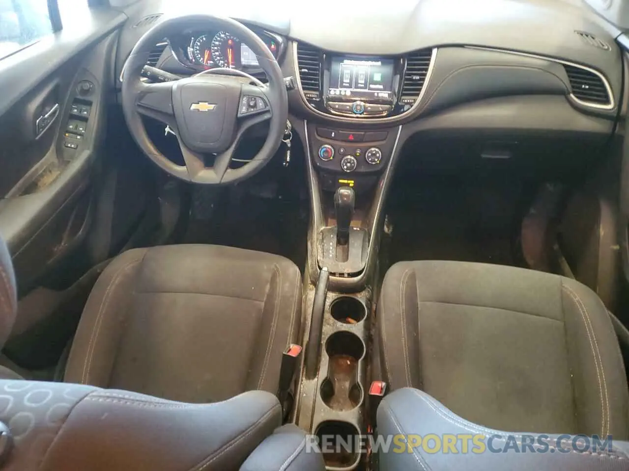 8 Photograph of a damaged car 3GNCJNSB0LL214412 CHEVROLET TRAX 2020