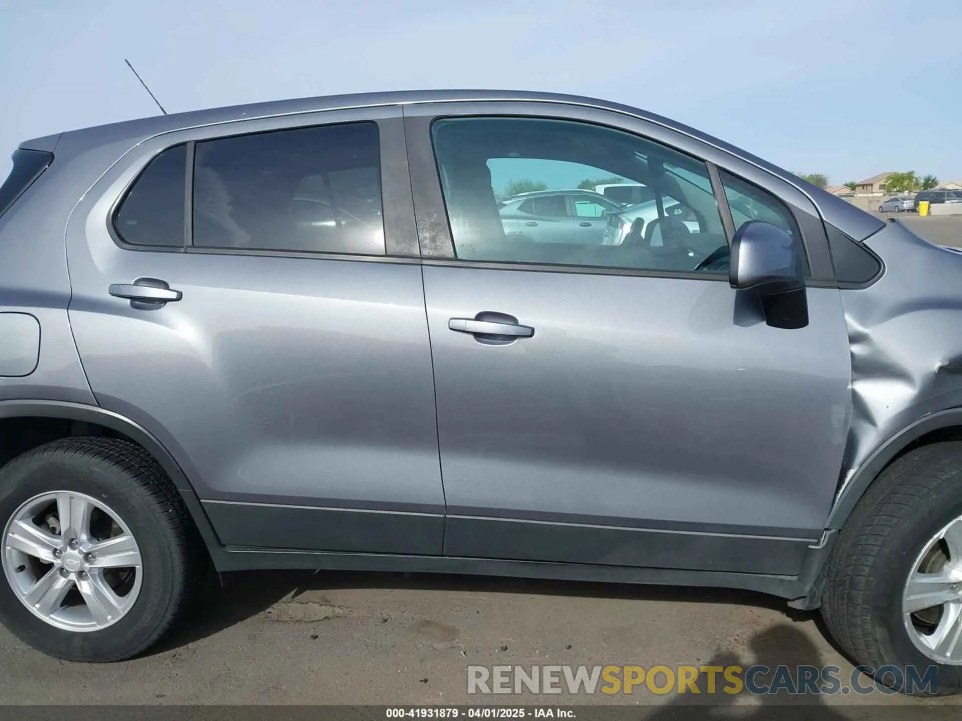 12 Photograph of a damaged car 3GNCJNSB1LL271850 CHEVROLET TRAX 2020
