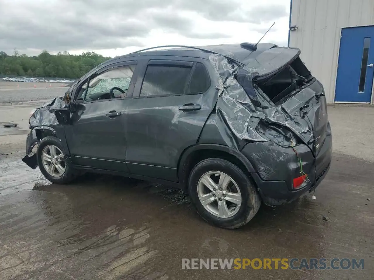 2 Photograph of a damaged car 3GNCJNSB2LL107197 CHEVROLET TRAX 2020