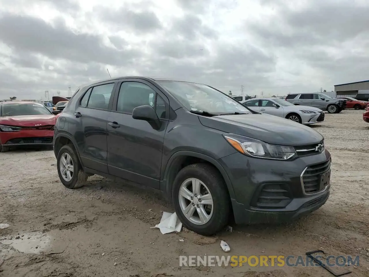 4 Photograph of a damaged car 3GNCJNSB2LL128342 CHEVROLET TRAX 2020