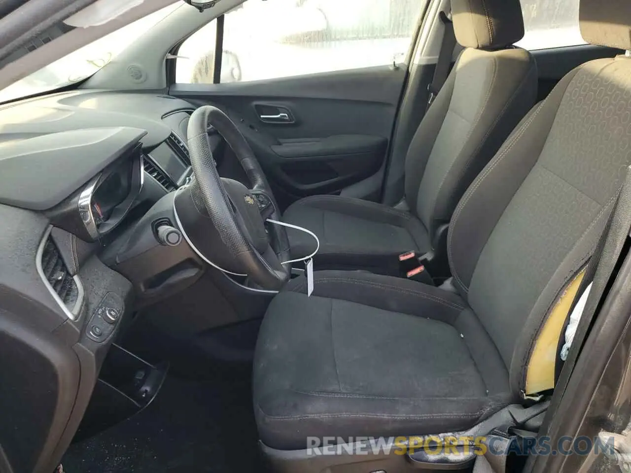 7 Photograph of a damaged car 3GNCJNSB2LL128342 CHEVROLET TRAX 2020