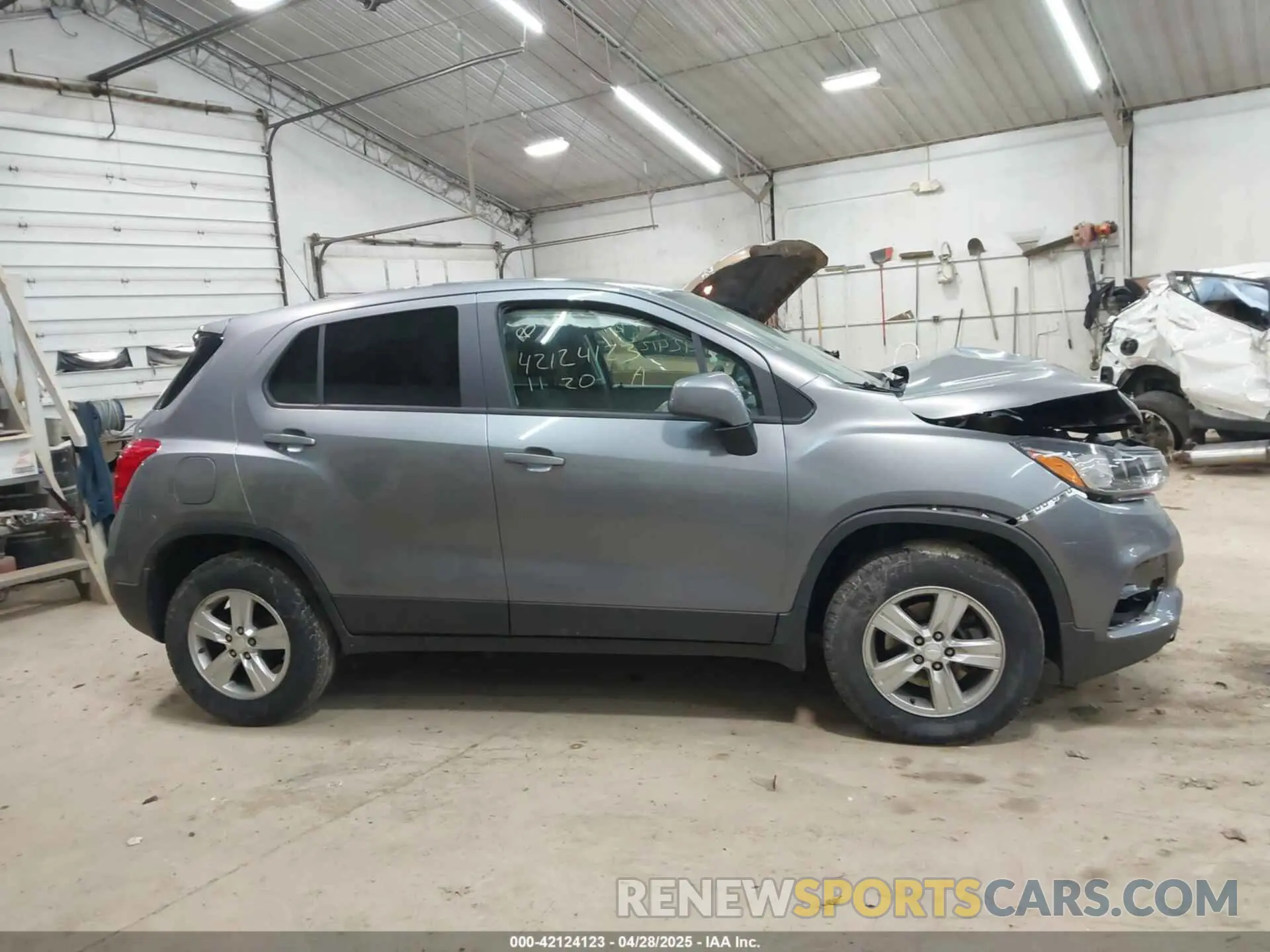 13 Photograph of a damaged car 3GNCJNSB2LL134531 CHEVROLET TRAX 2020
