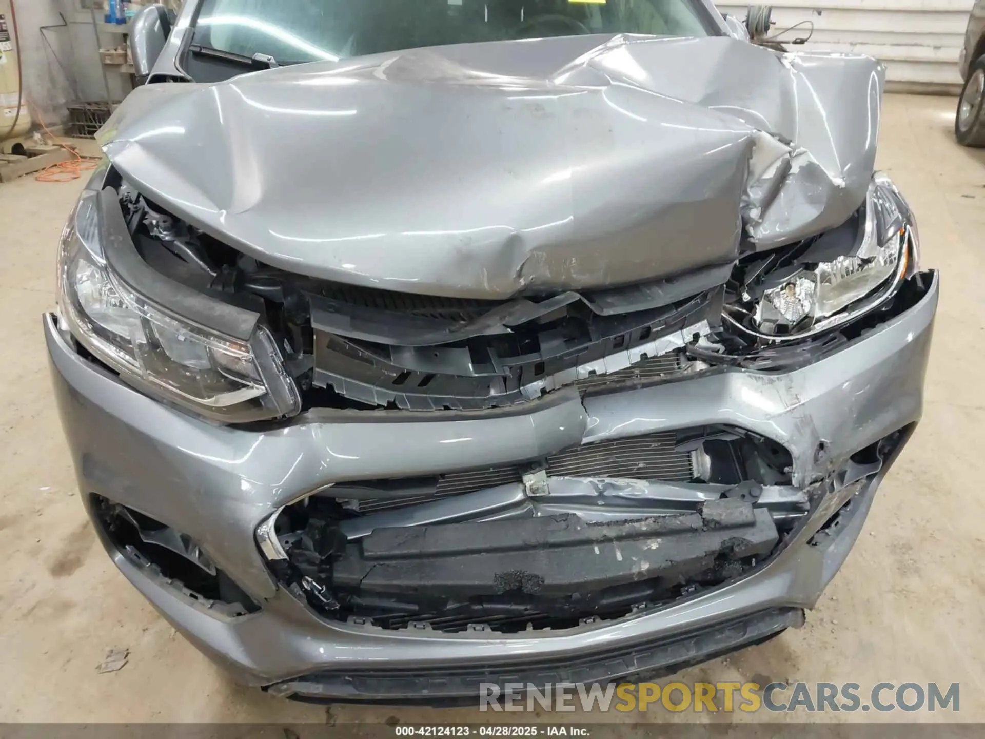 6 Photograph of a damaged car 3GNCJNSB2LL134531 CHEVROLET TRAX 2020